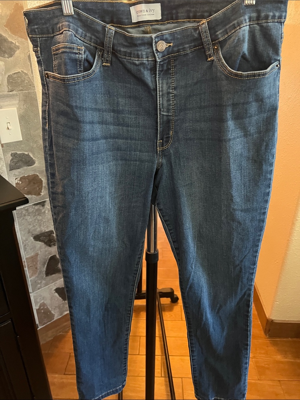 crown & ivy women’s Slim Straight Jeans in Dark Blue Denim